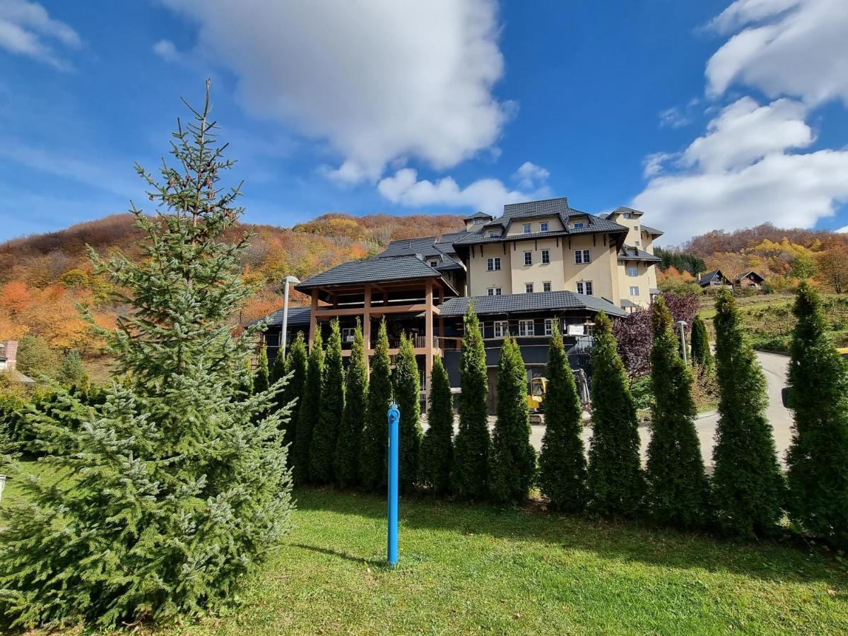 Planinsko Jutro - Brzece Centar Apartments, Kopaonik Esterno foto